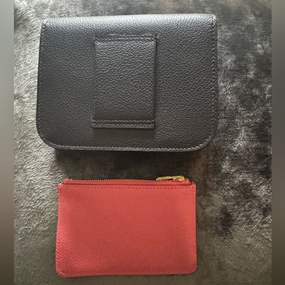 Constance Slim bicolor wallet
NEW HERMES color prunoir/rose azalée
NWT’s/box - Picture 3 of 10